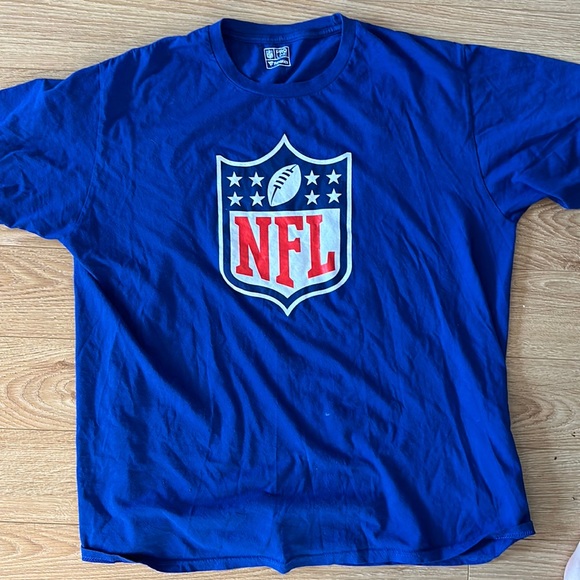 Large NFL Shield Logo Tee - Picture 5 of 5